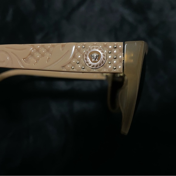 Versace VE Sunglasses  - Opal Beige - Picture 7 of 8